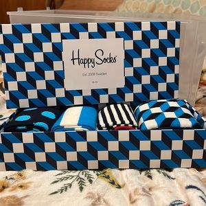 🆕 men’s happy socks 4 pairs of dress socks